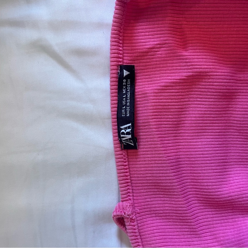 Pink Ribbed Tank Top - Picture 3 of 3